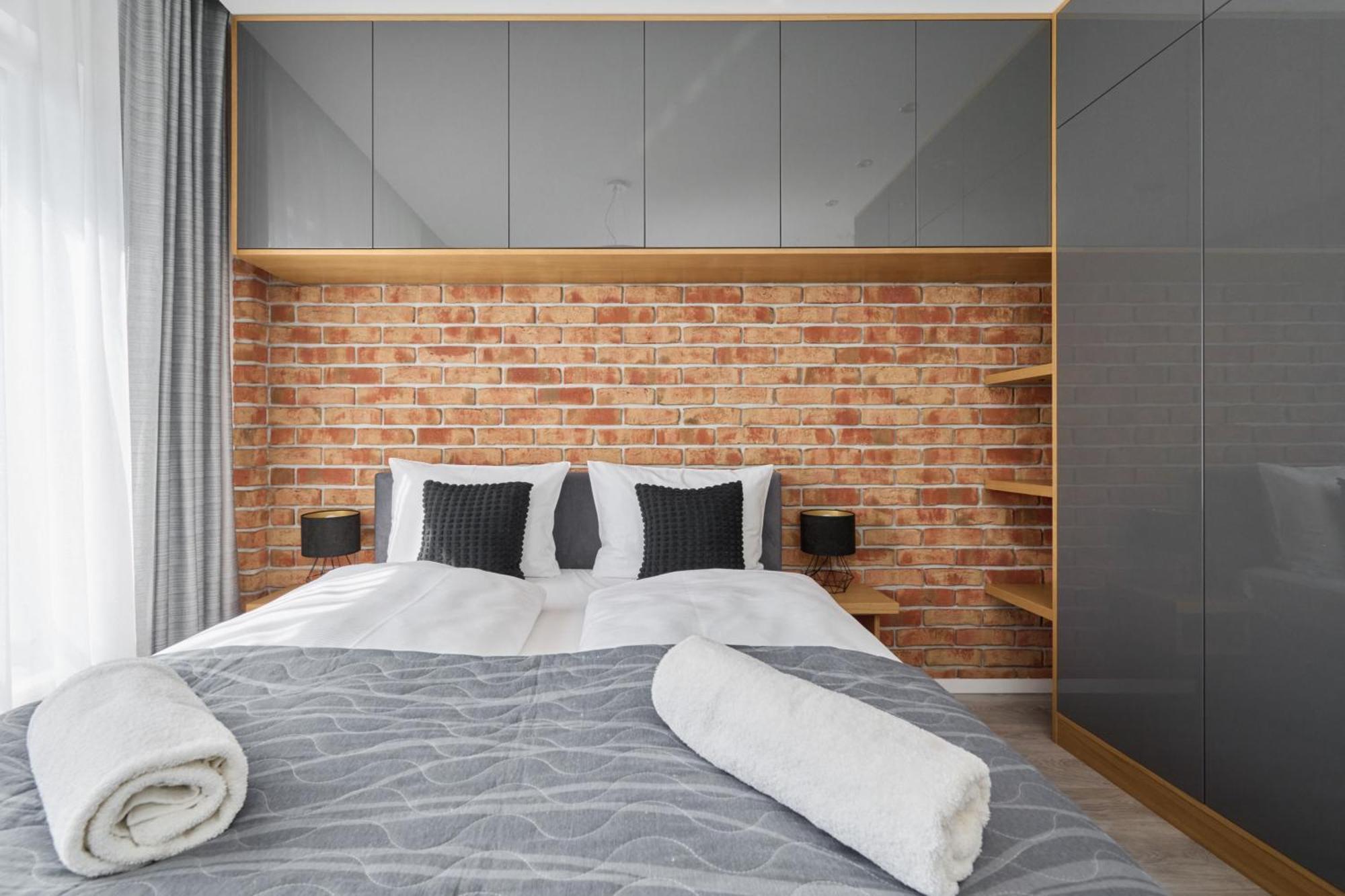 Stylish Kosciuszki Apartaments Near The Market Square With Free Garage Wroclaw By Noclegi Renters Exterior foto